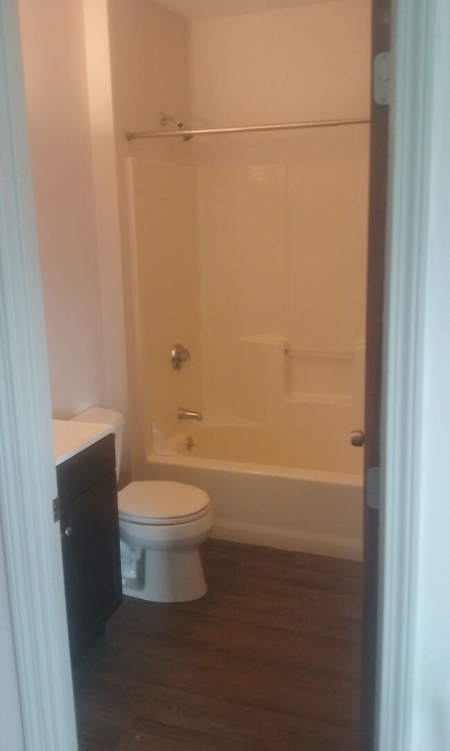 Photo - 804 Broadway St Unit 1