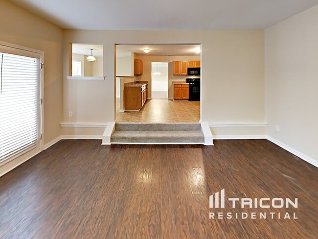 Photo - 11051 Southwood Dr