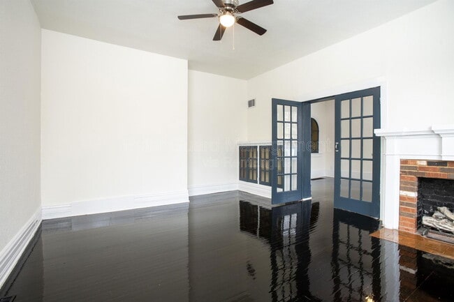 Photo - 169 S Belmont St Townhome