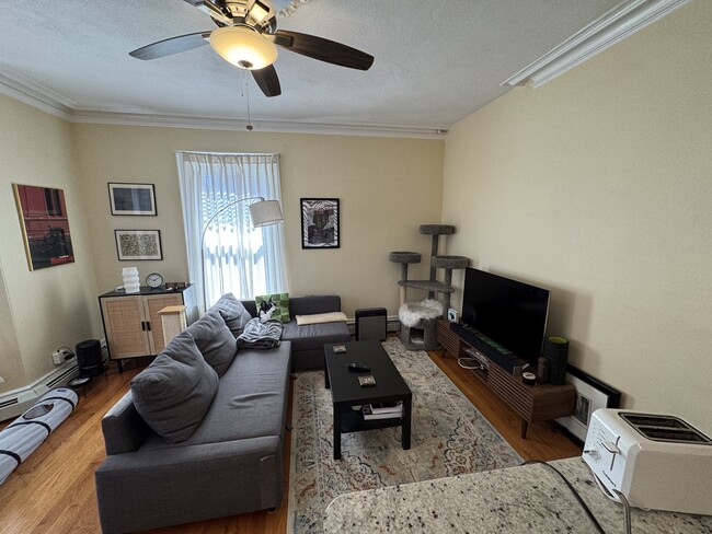 Building Photo - 66 Walden St Unit 1F
