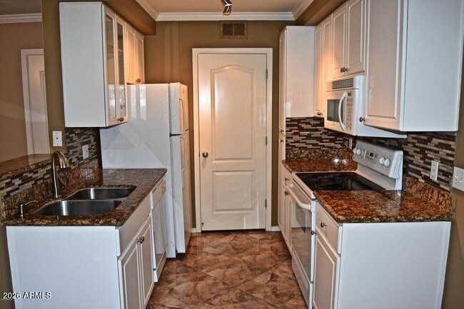 Photo - 1701 E Colter St Unit 7