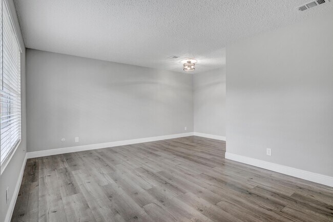 Photo - McFaddin North Apartments