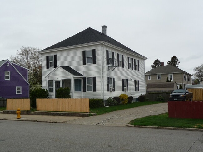 Building Photo - 67 Tobie Ave Unit 67-2