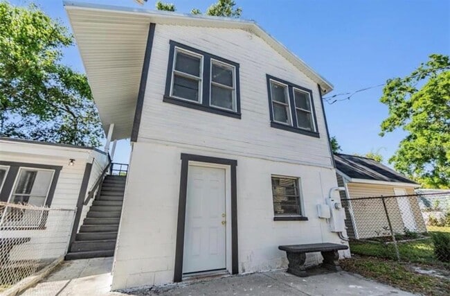 Building Photo - 2914 N 10th St Unit B