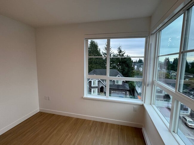 Photo - 723 Grover Av Unit 501