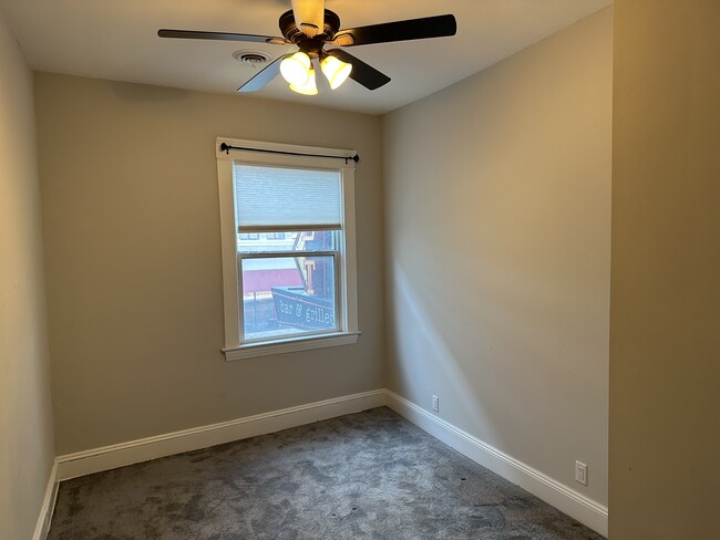 Photo - 14720 Detroit Ave Unidad 2