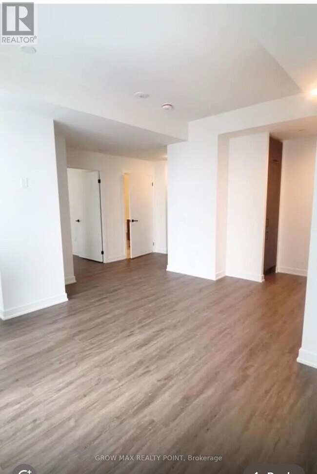 Photo - 1 Quarrington Lane Unité 1605