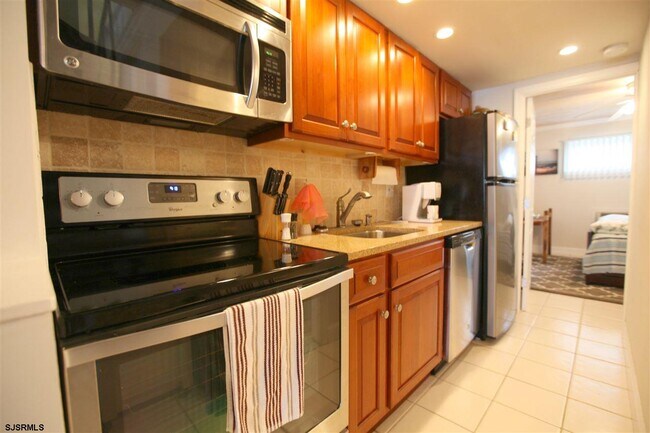 9510 Amherst Ave Unit 114