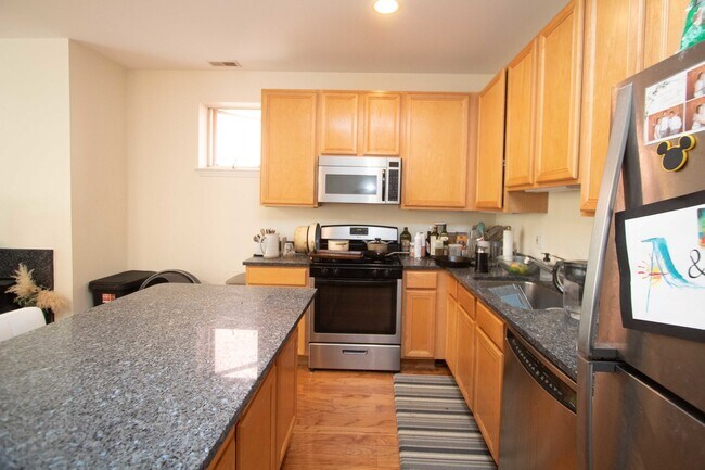 Photo - 814 W University Ln