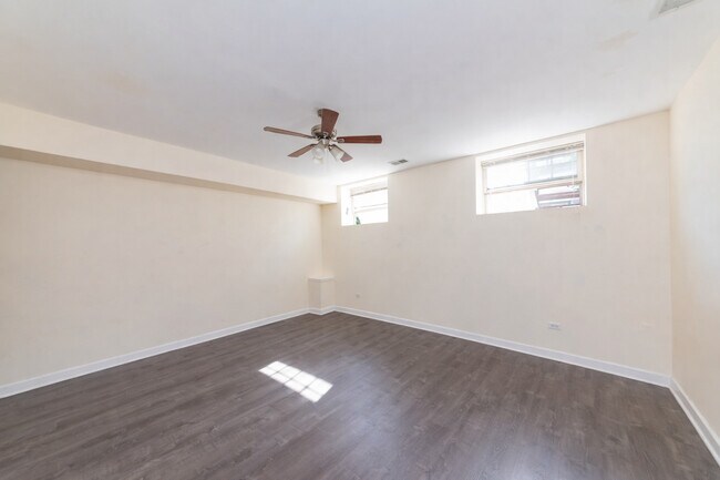 Photo - 2415 W 24th St Unit 6