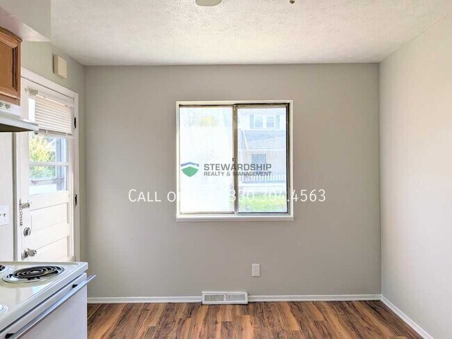 Photo - 1327 15th St NW