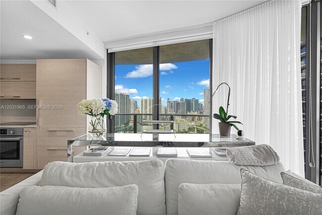 Photo - 45 SW 9th St Unidad 2901