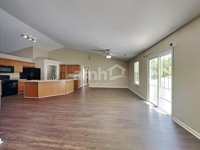 Photo - 3 Kavanagh Ct