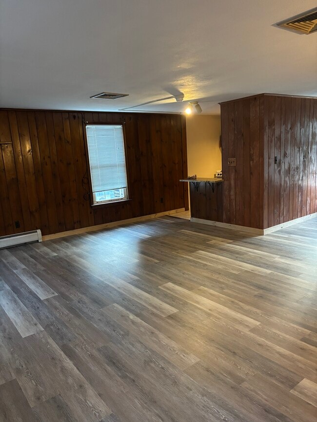 New floor - 20 White Deer Plz Unit 1