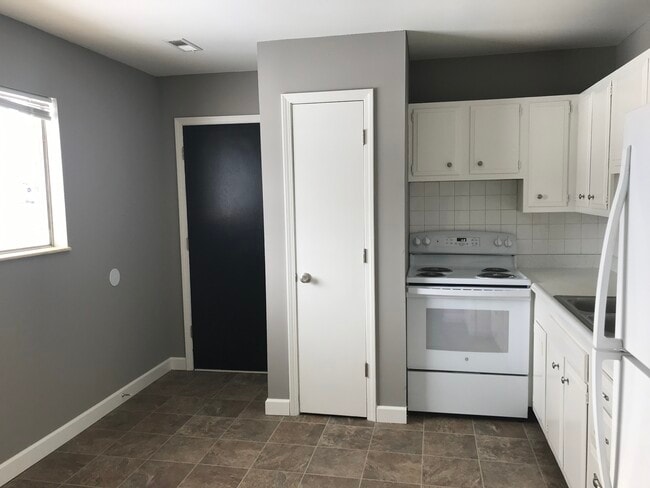Kitchen - 203 Shari Dr Unit A