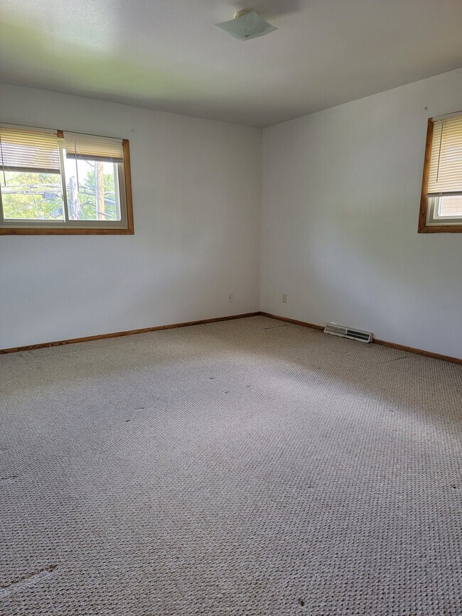 Photo - 9626 W Silver Spring Dr Unit 4