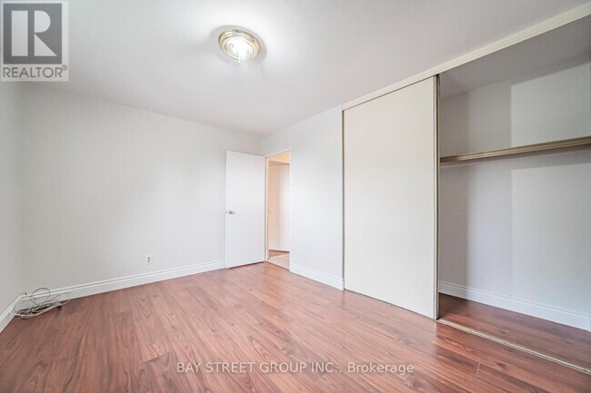 Photo - 296 Killdeer St