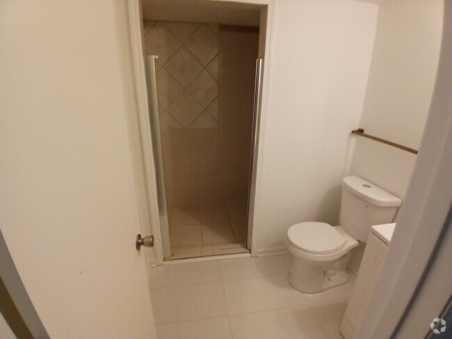 Building Photo - 1518 Biffle Rd Rental