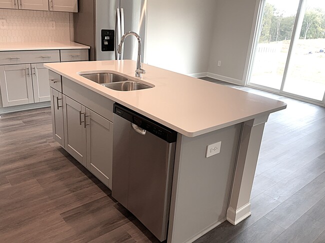 Photo - 1088 Appalachian Dr