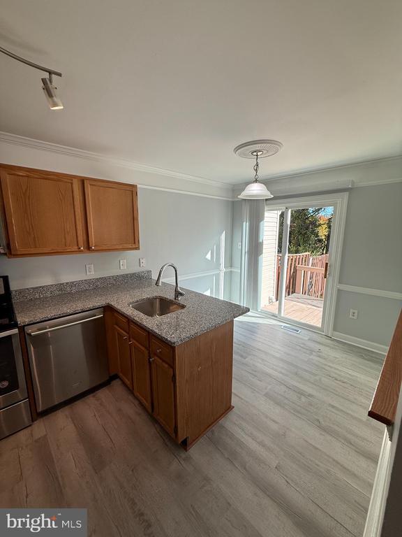 Photo - 105 Knollwood Ct