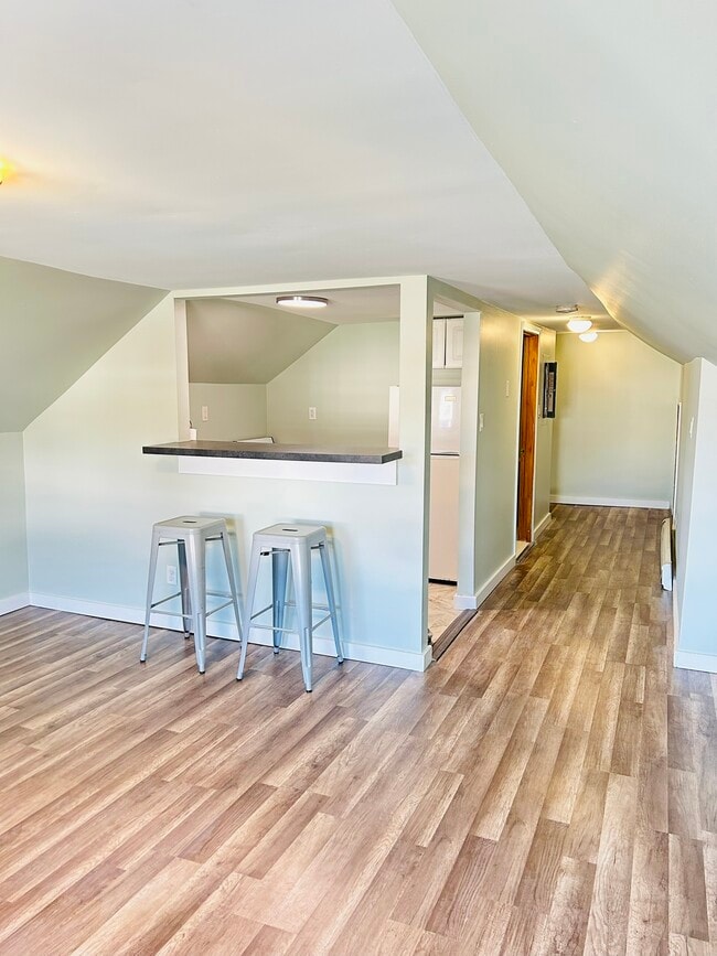 Photo - 176 Main St Unit #1