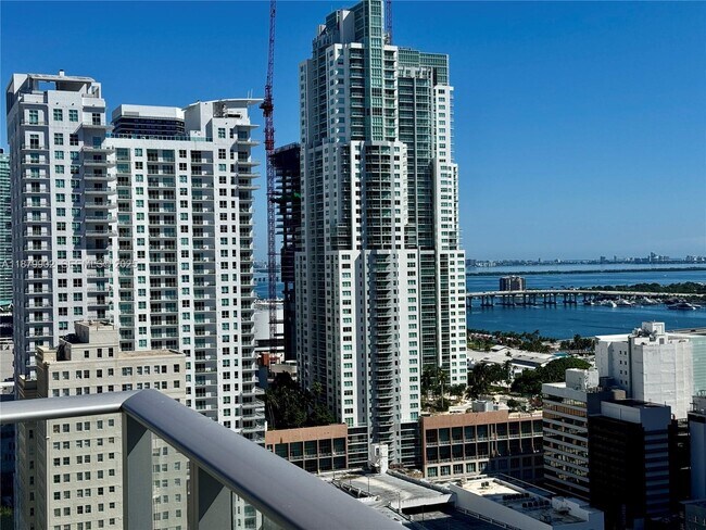 Building Photo - 151 SE 1st St Unit 2602