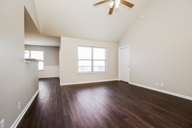 Photo - 1814 Colyn Avenue