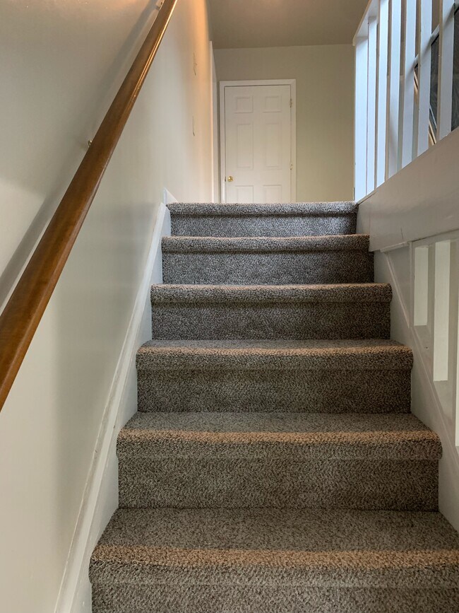 Photo - 159 Analomink St Unit Apartment 2