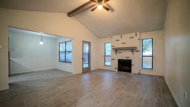 Photo - For Lease – Charming 3 Bedroom, 2 Bathroom...