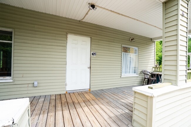 4 Lebanon Ct Unit C