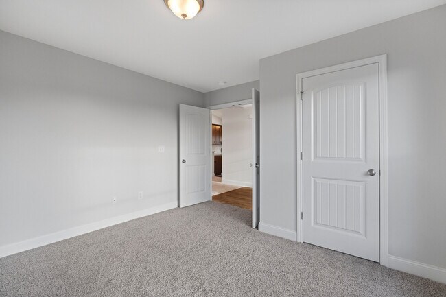 Photo - 105 Sorrelweed Dr