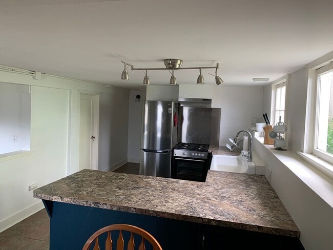 Photo - Darling 1 bedroom, 1 bath in the heart of Wallingford!