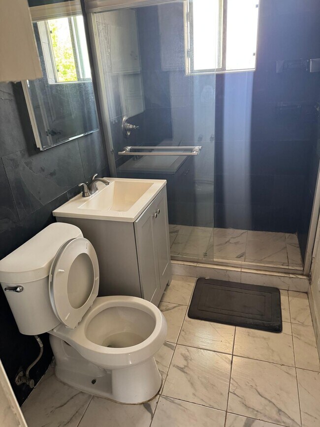 Photo - 1218 W Harrison Ave