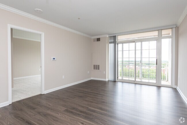 1BR, 1BA - 780 SF - The Grand