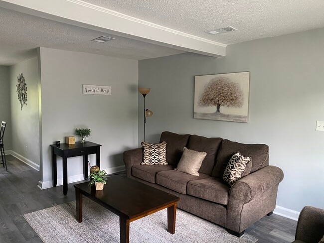 3415 Gilmer Ct