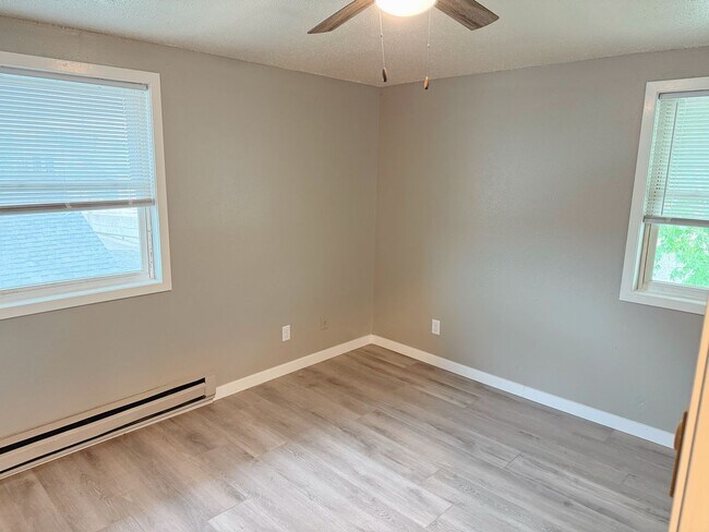 Photo - 525 St Andrew St Unit 527