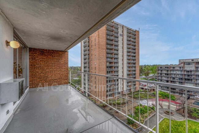 Building Photo - 4800 E Hale Pkwy Unit #802 Rental