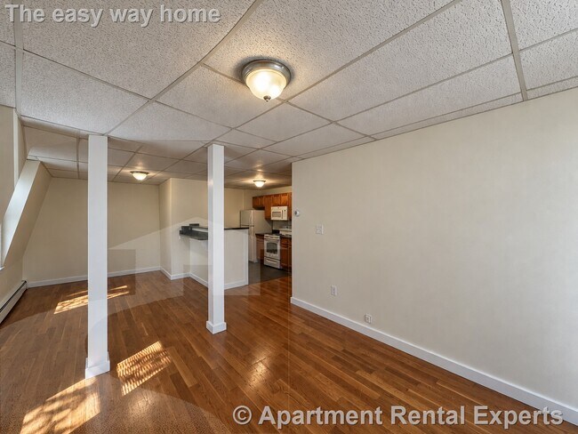 37 Davis Square Unit 2