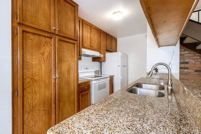 Photo - Santee Townhome 2/1 Prime Location