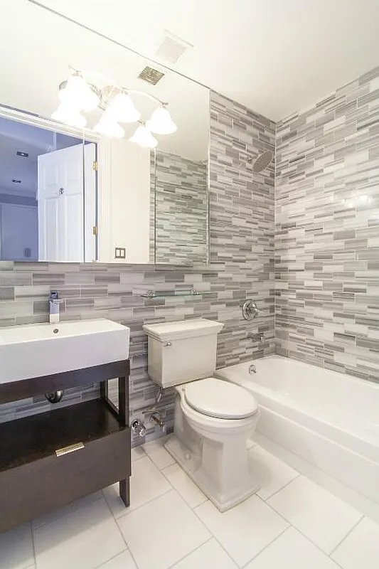 Photo - 214 E 9th St Unit 304