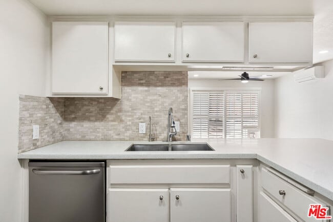 Photo - 327 Chestnut Ave