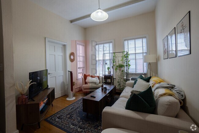 Building Photo - 57 Myrtle St Unit 4F Rental