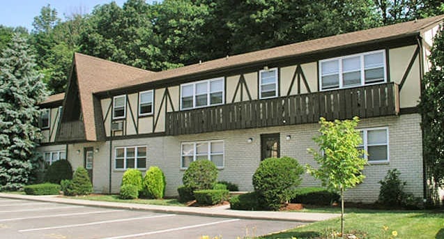 Treetop Apartments - Treetop Apartments