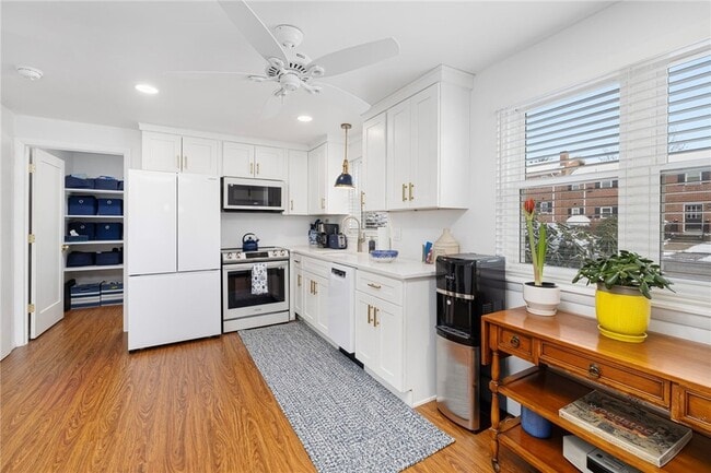 Photo - 70 Carroll Ave