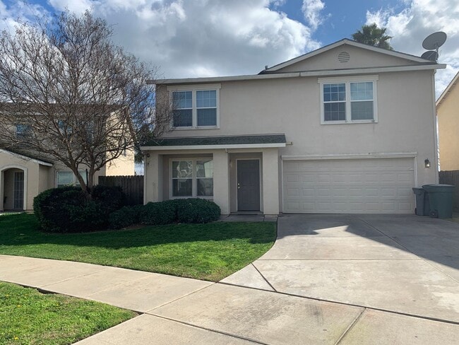 Building Photo - Beautiful 4 Bedroom 3 bath home in Merced!
