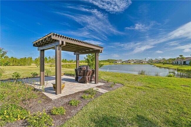 Photo - 43784 Sparrow Dr