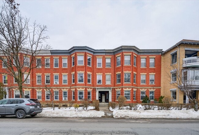 Building Photo - 805 Washington St Unit 2