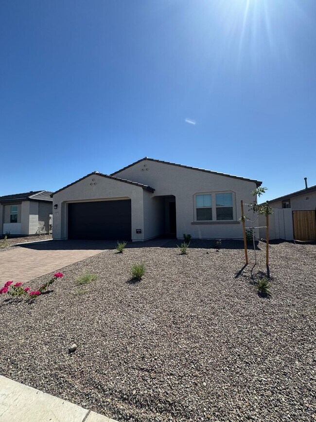 BRAND NEW HOME IN ALORAVITA IN PEORIA - BRAND NEW HOME IN ALORAVITA IN PEORIA