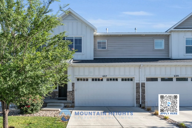 Building Photo - 607 Sawback Ln