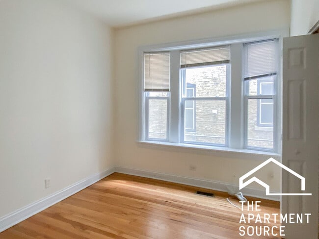 Photo - 3820 N Sheffield Ave
